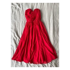 Midi-length Sweetheart Neckline Dress